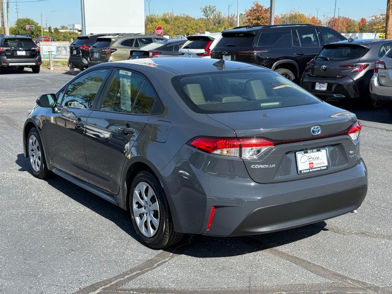 Toyota Corolla Vehicle Image 05