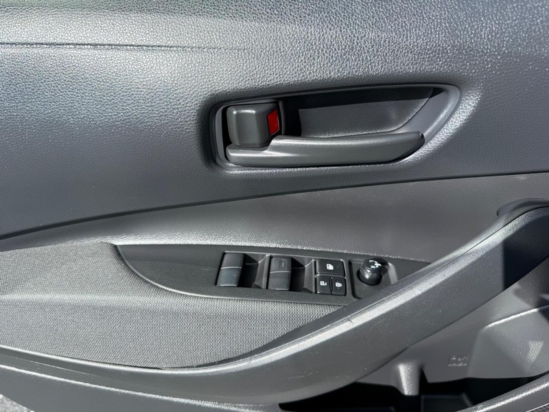 Toyota Corolla Vehicle Image 22