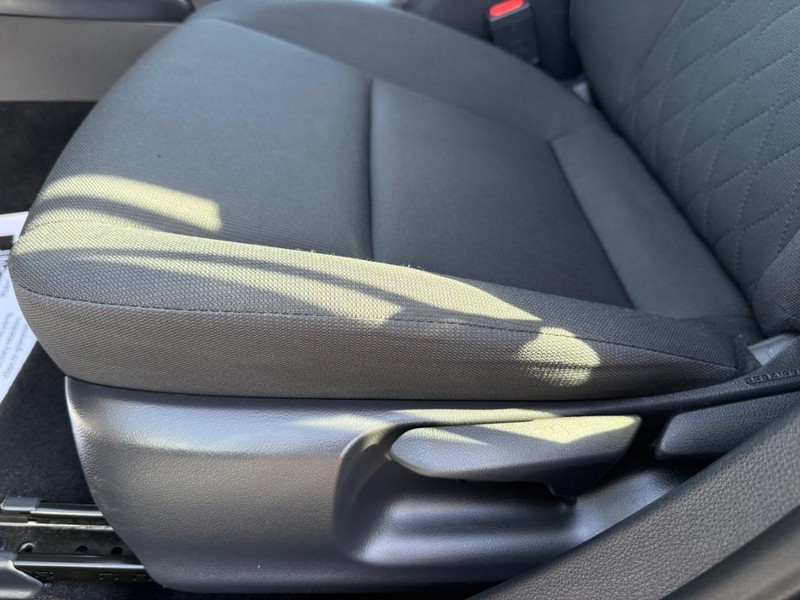 Toyota Corolla Vehicle Image 23