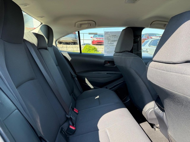 Toyota Corolla Hybrid Vehicle Image 10