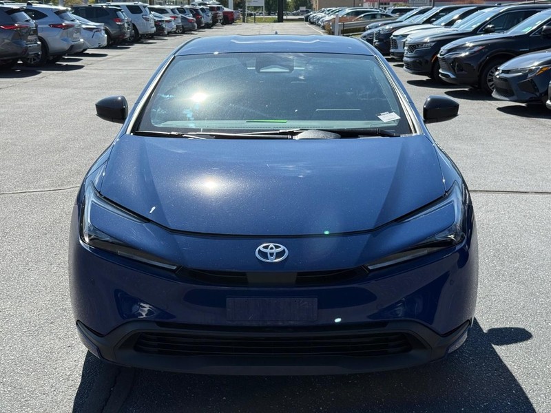 Toyota Prius Vehicle Image 09