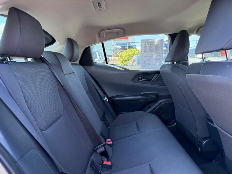 Toyota Prius Vehicle Image 10