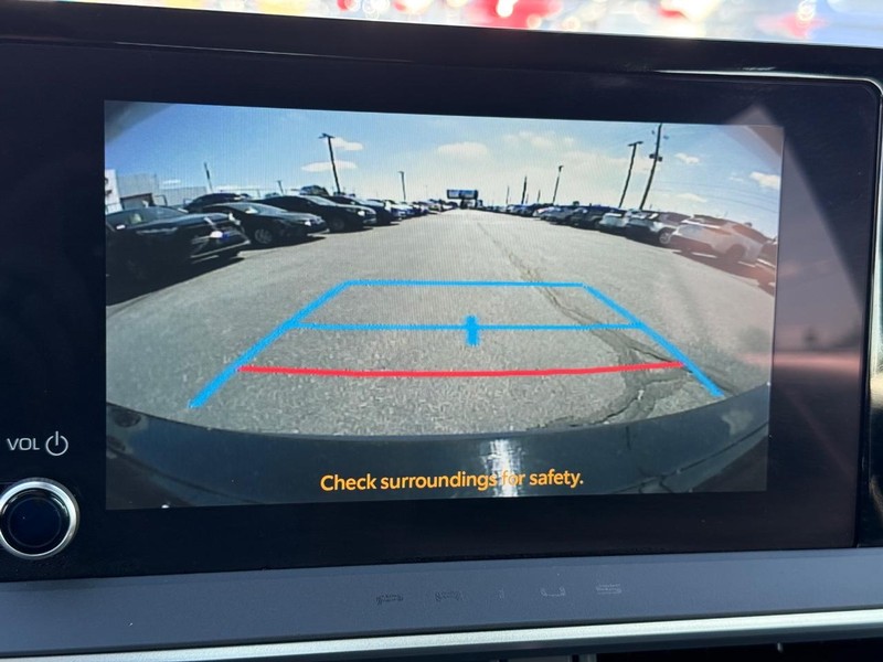 Toyota Prius Vehicle Image 17