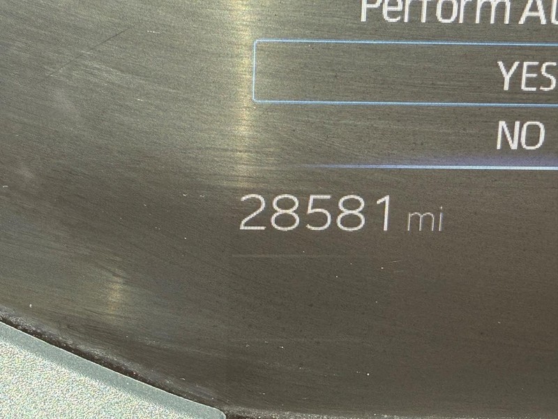 Toyota Prius Vehicle Image 22