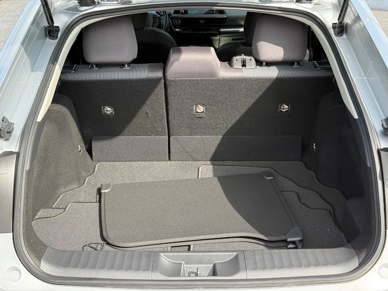 Toyota Prius Vehicle Image 07
