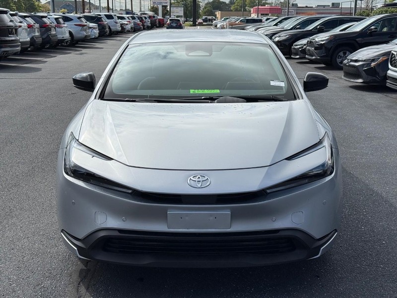 Toyota Prius Vehicle Image 09