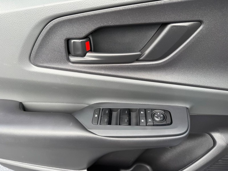 Toyota Prius Vehicle Image 23