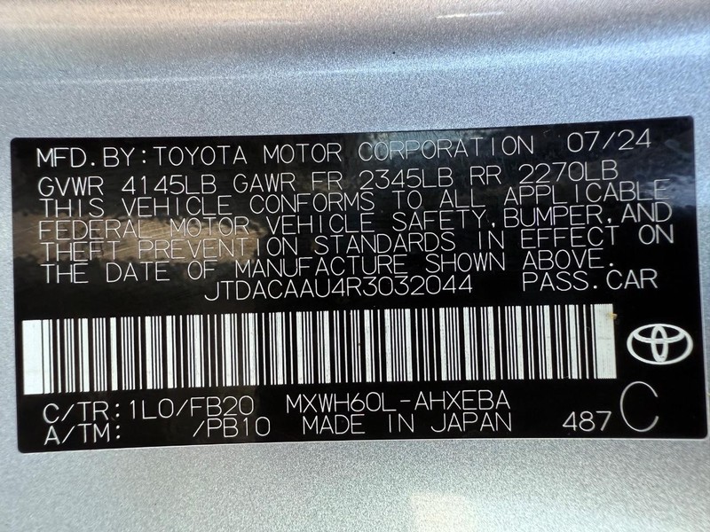 Toyota Prius Vehicle Image 25