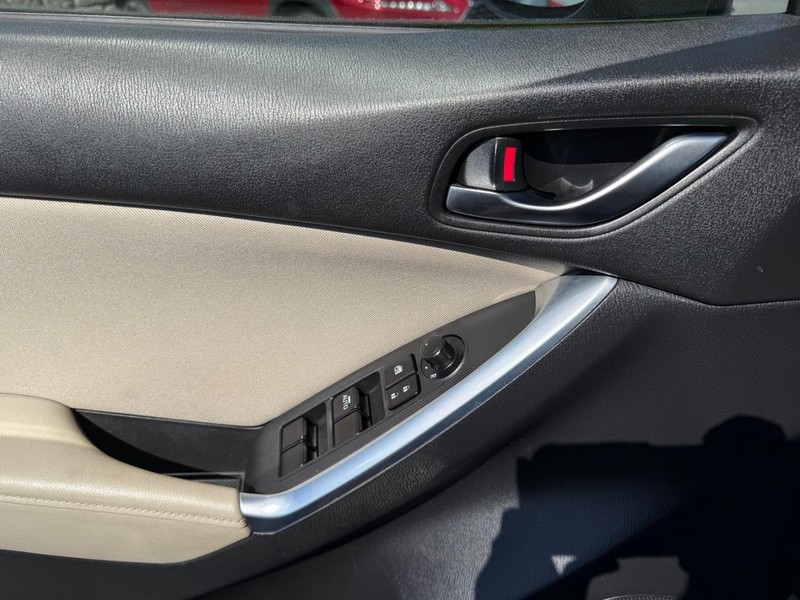 Mazda CX-5 Vehicle Image 23