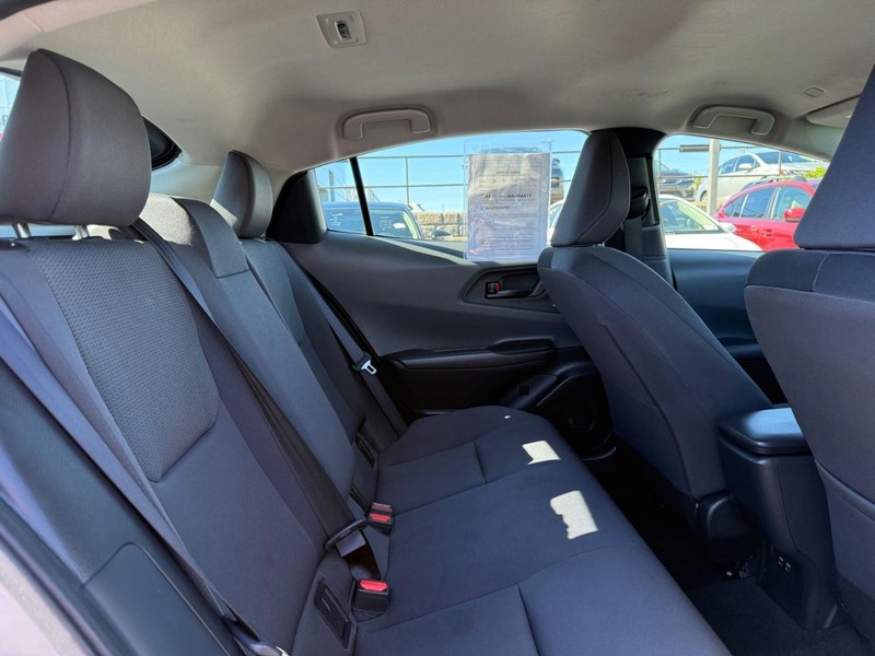 Toyota Prius Vehicle Image 10