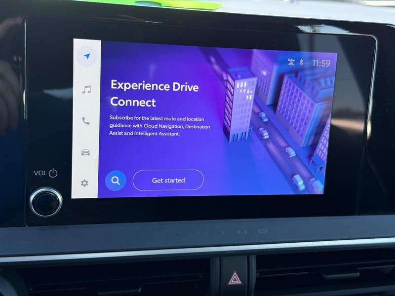 Toyota Prius Vehicle Image 16