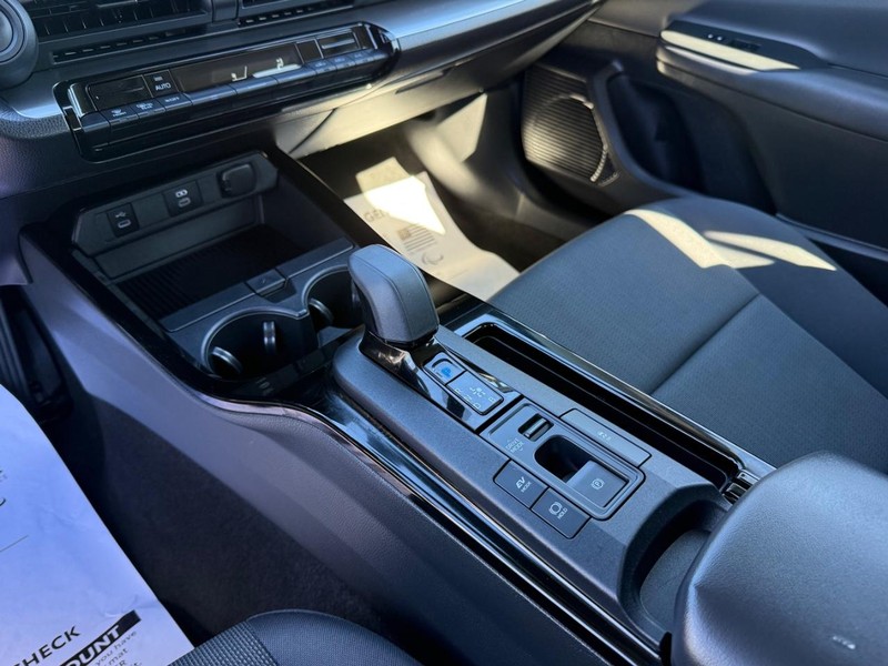 Toyota Prius Vehicle Image 19