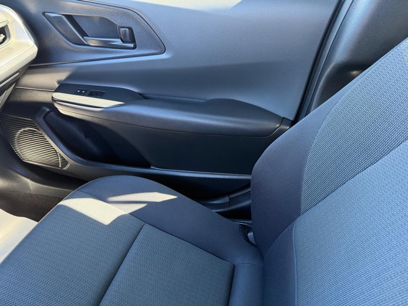 Toyota Prius Vehicle Image 20