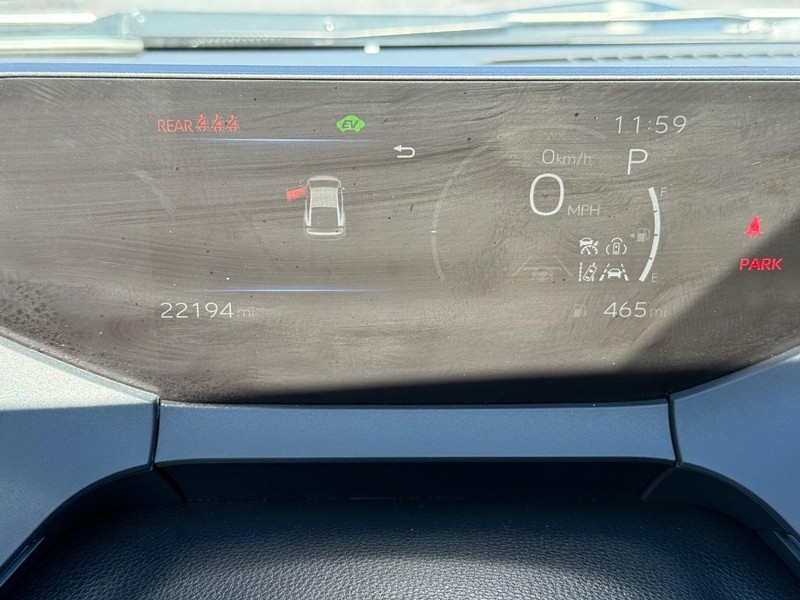 Toyota Prius Vehicle Image 21