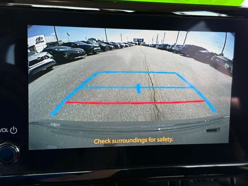 Toyota Corolla Hybrid Vehicle Image 16