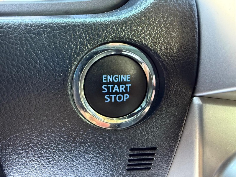 Toyota 4Runner Vehicle Image 15