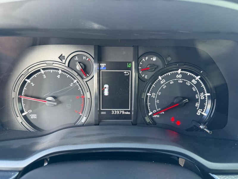 Toyota 4Runner Vehicle Image 21
