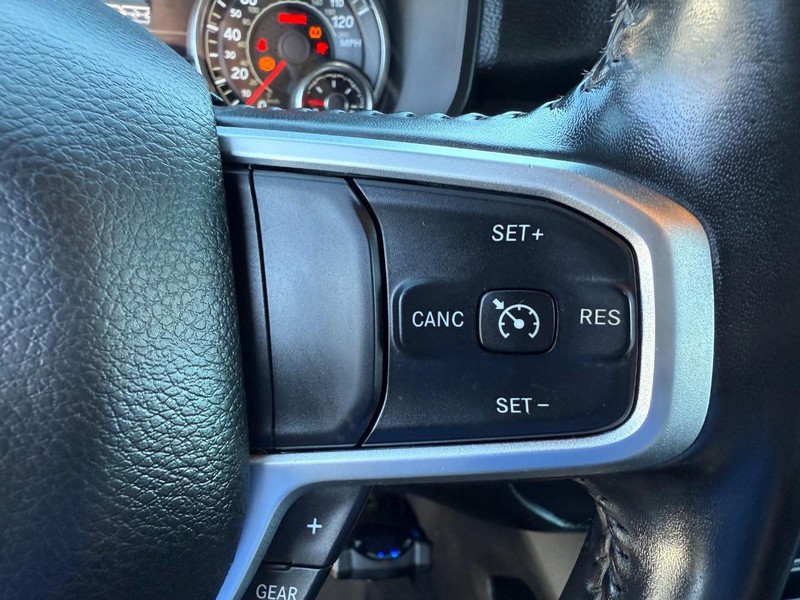 Ram 1500 Vehicle Image 14