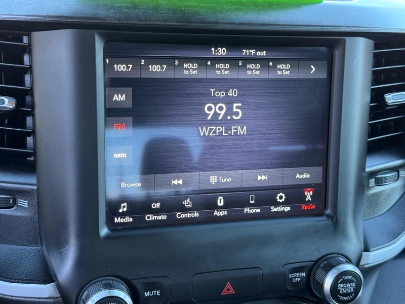 Ram 1500 Vehicle Image 17