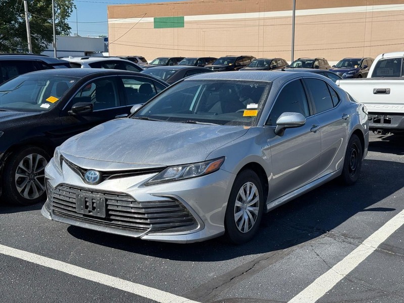 Toyota Camry Hybrid Vehicle Image 02