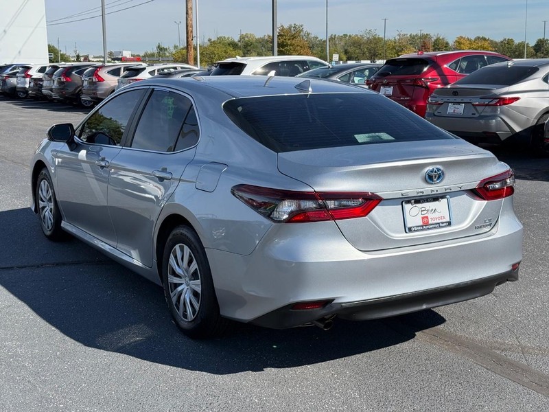 Toyota Camry Hybrid Vehicle Image 05