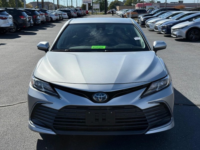 Toyota Camry Hybrid Vehicle Image 09