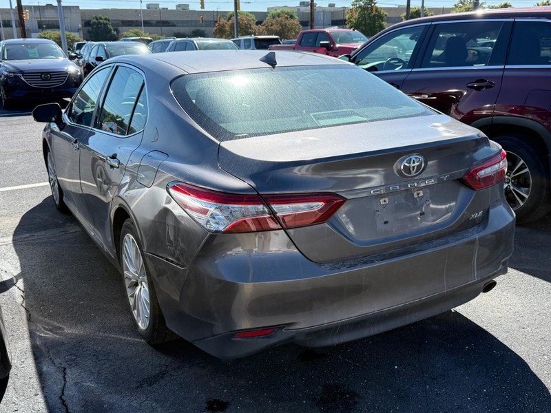 Toyota Camry Vehicle Image 03