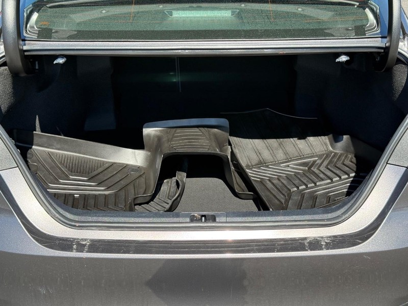 Toyota Camry Vehicle Image 07