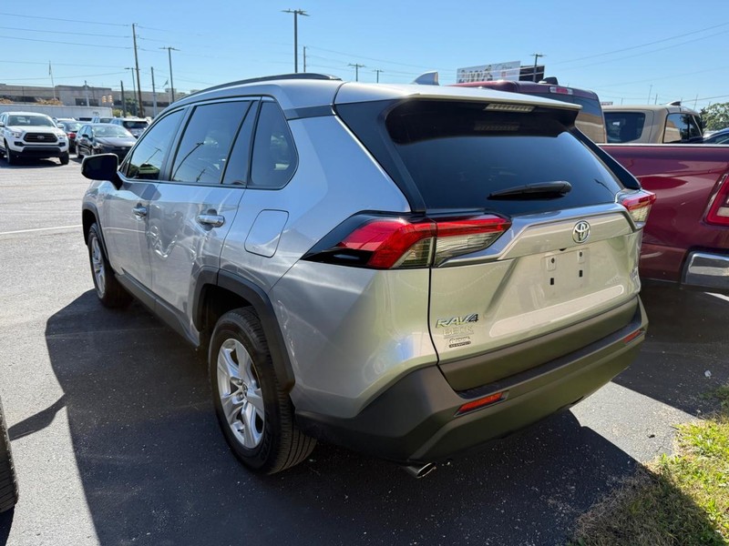 Toyota RAV4 Vehicle Image 03