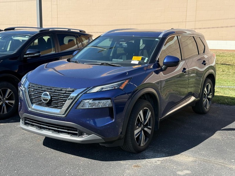 Nissan Rogue Vehicle Image 02