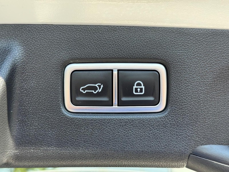 Kia Sorento Hybrid Vehicle Image 08