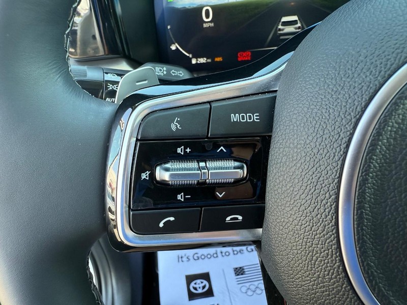 Kia Sorento Hybrid Vehicle Image 15