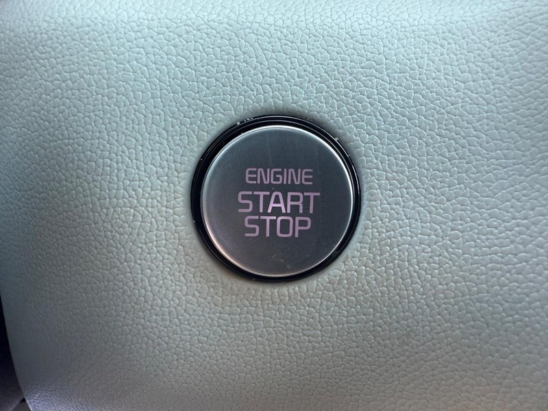 Kia Sorento Hybrid Vehicle Image 17