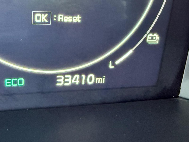 Kia Sorento Hybrid Vehicle Image 25