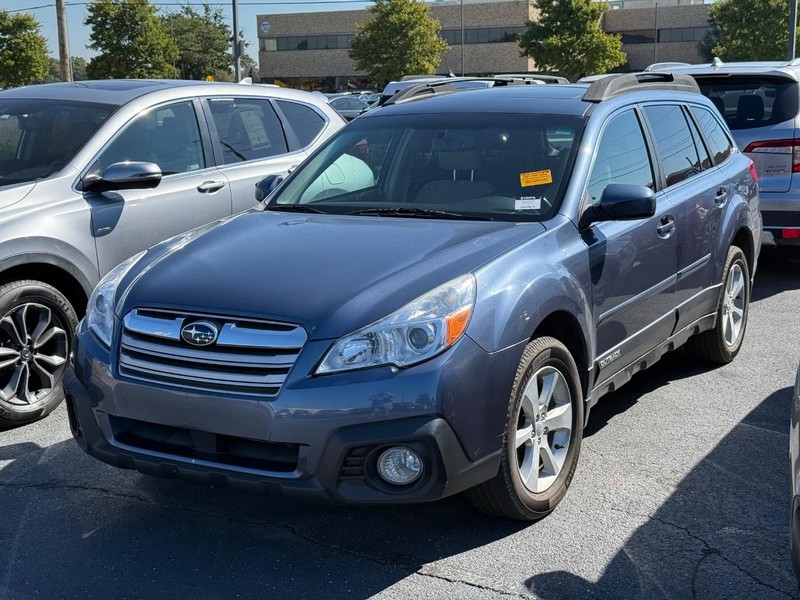 Subaru Outback Vehicle Image 02