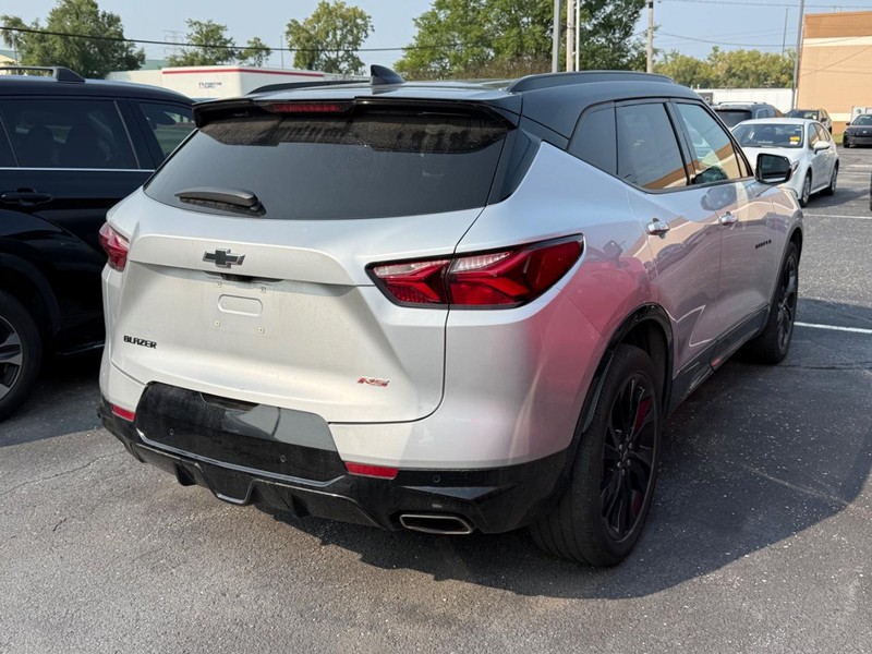 Chevrolet Blazer Vehicle Image 04