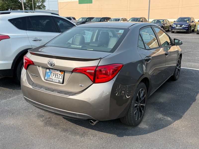 Toyota Corolla Vehicle Image 04