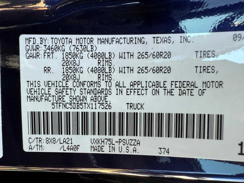 Toyota Tundra 4WD Vehicle Image 22