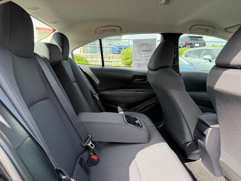 Toyota Corolla Vehicle Image 10