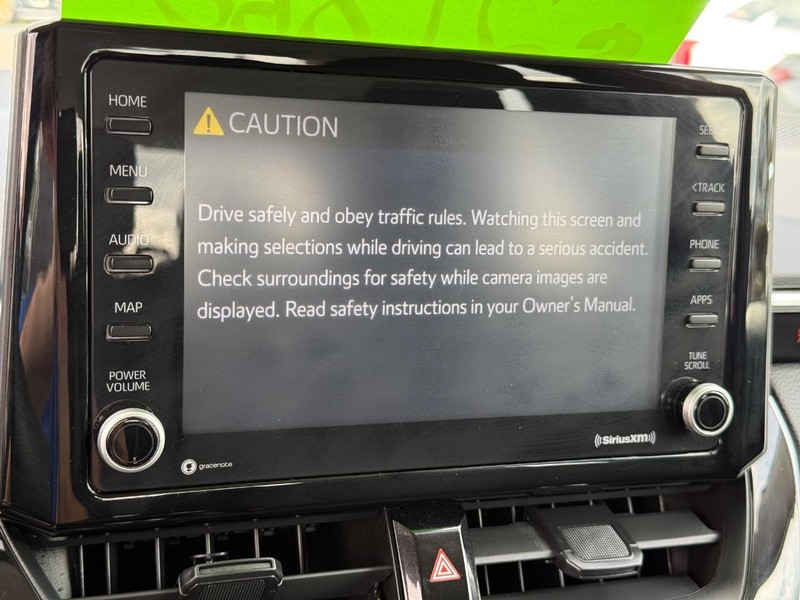 Toyota Corolla Vehicle Image 15