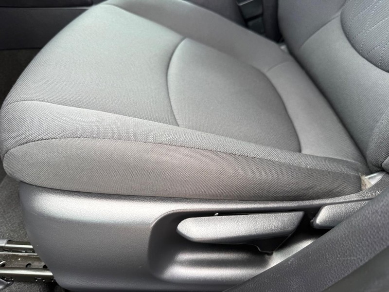 Toyota Corolla Vehicle Image 23