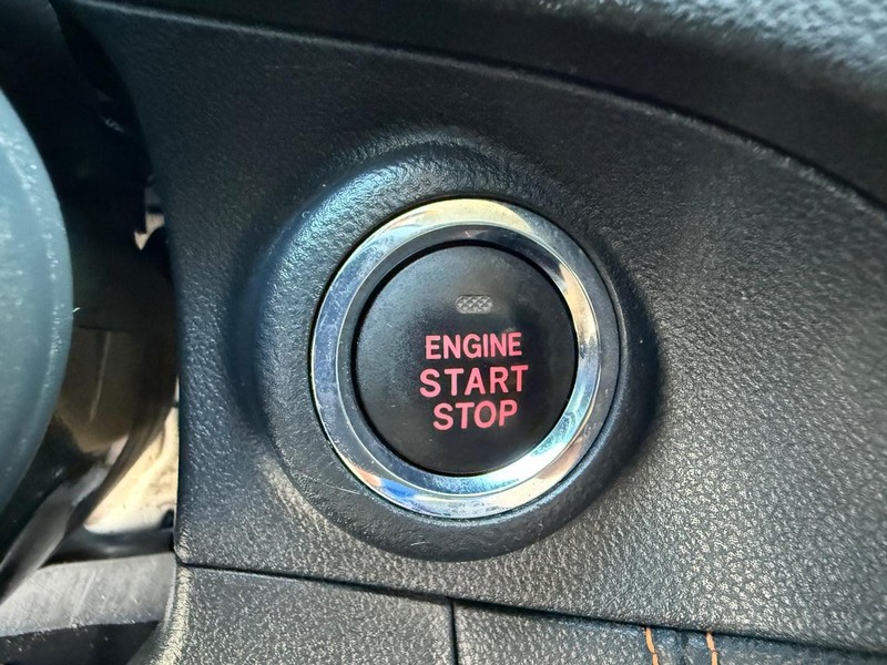 Subaru Crosstrek Vehicle Image 15