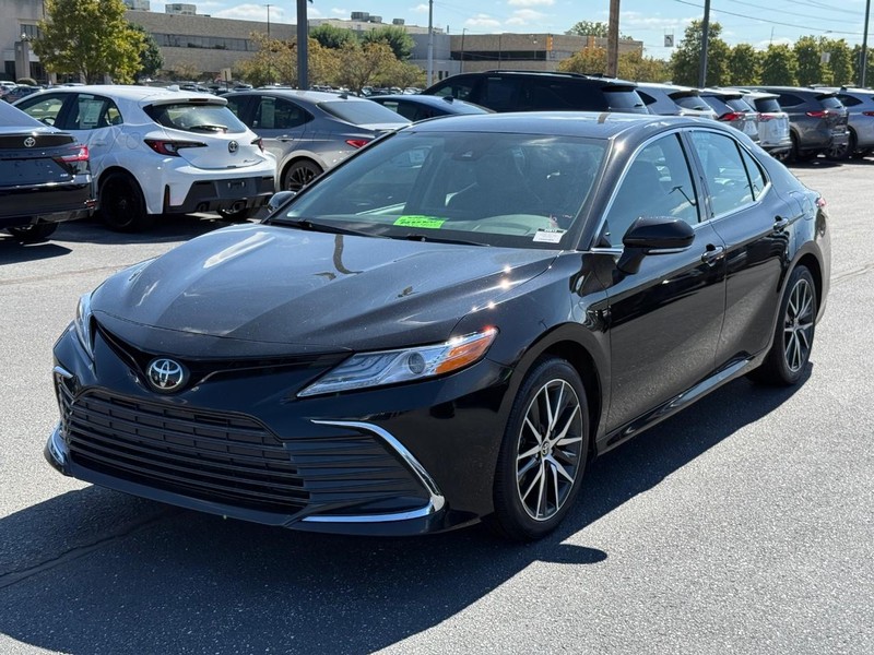 Toyota Camry Vehicle Image 08