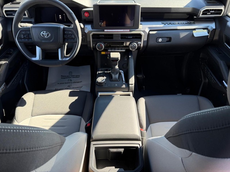 Toyota Tacoma 4WD Vehicle Image 05