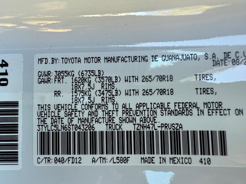 Toyota Tacoma 4WD Vehicle Image 20