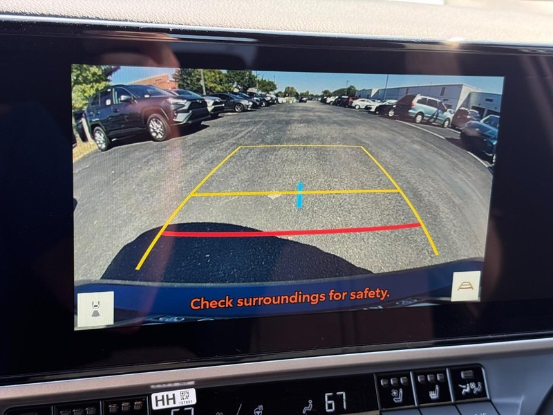 Toyota Camry Vehicle Image 13