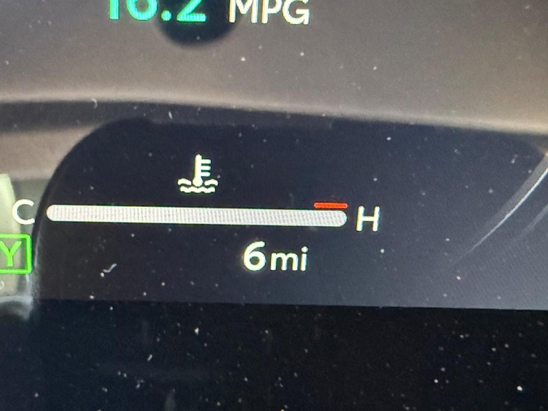 Toyota Camry Vehicle Image 19