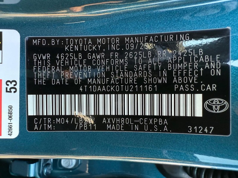 Toyota Camry Vehicle Image 22