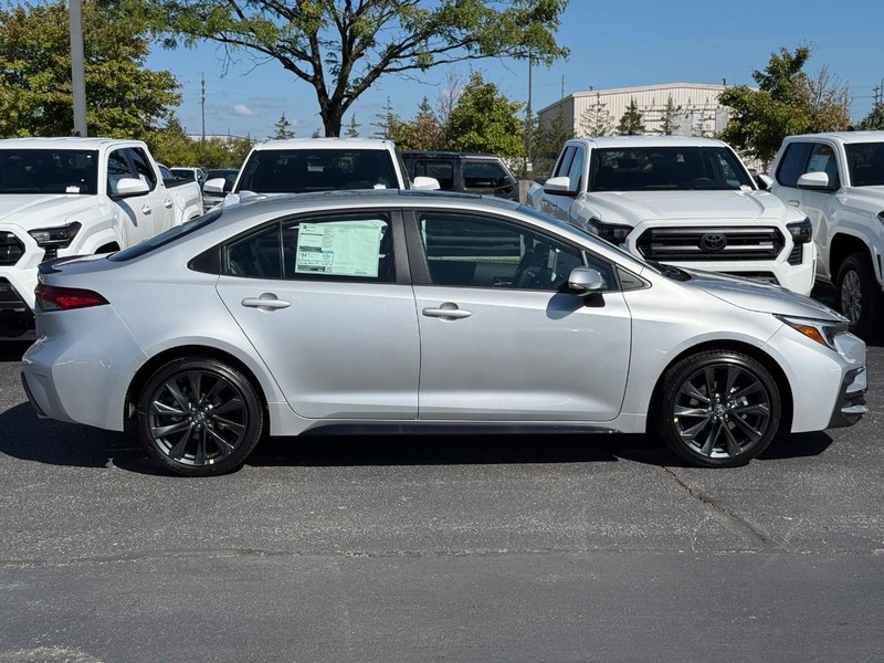 Toyota Corolla Vehicle Image 02