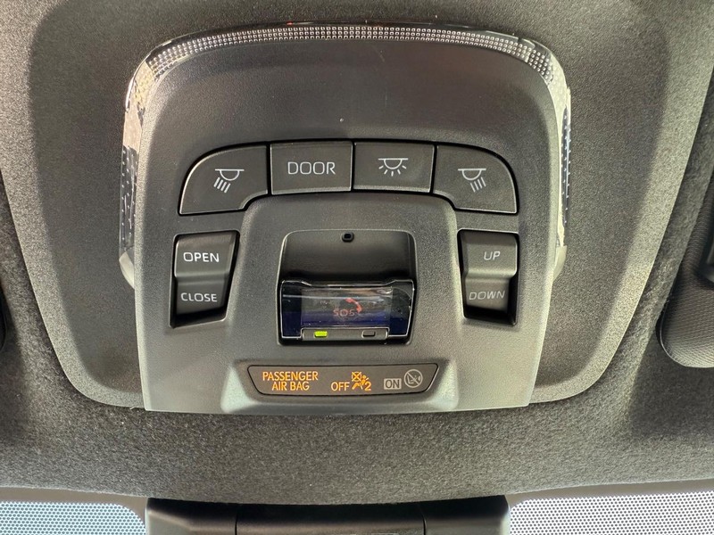 Toyota Corolla Vehicle Image 17